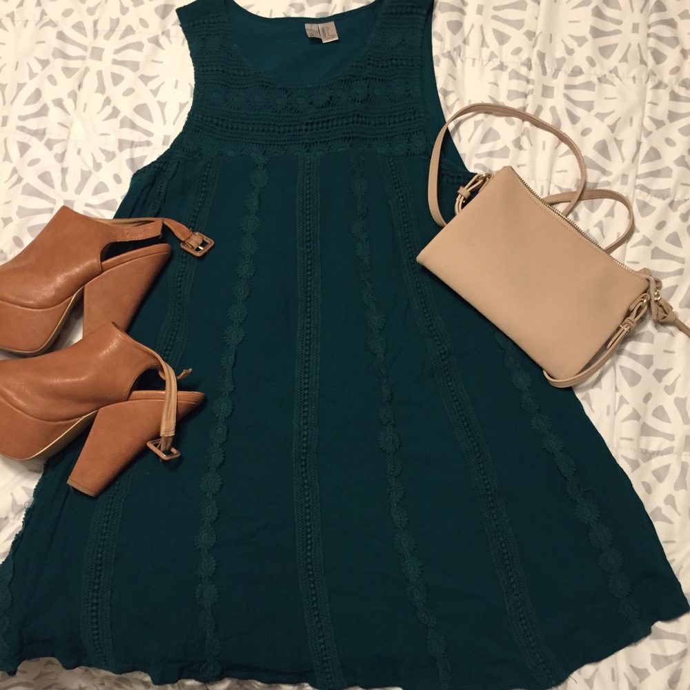 Forever 21 exclusive dress