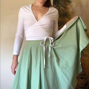 ☠️Deadstock☠️American Apparel Gore skater skirt