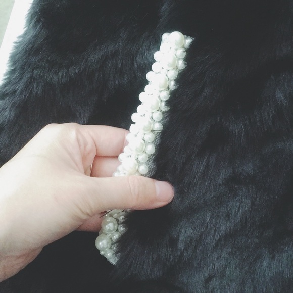 LOWEST ❗️5⭐️NWT Betsey Johnson faux fur vest - Picture 4 of 5