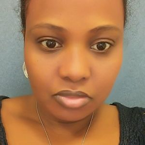 Meet your Posher, Aklile