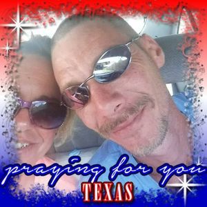 Meet your Posher, Mona