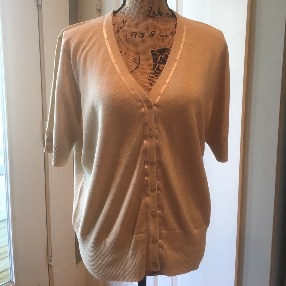 EUC GAP Satin Trim Cardigan