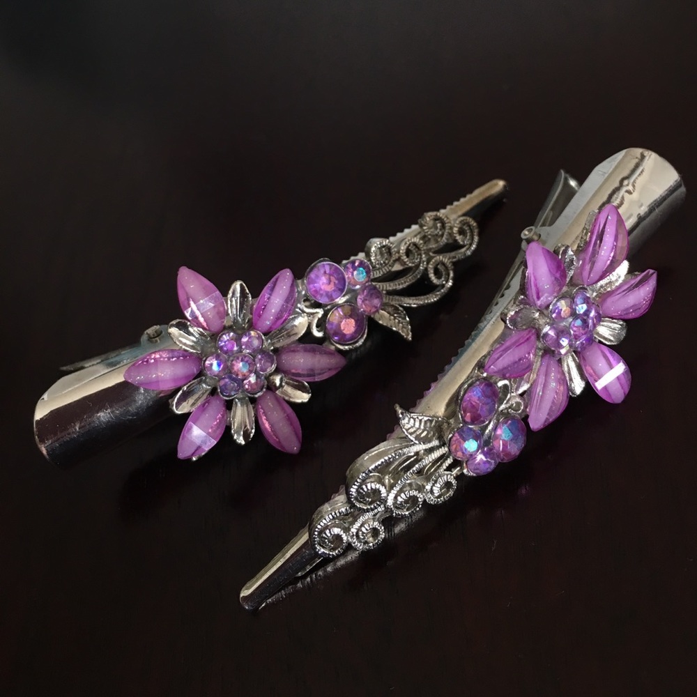 Flower hair clip 🌺