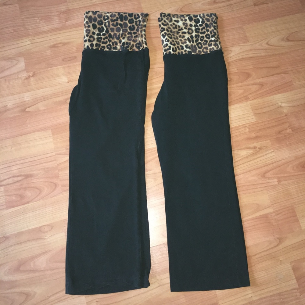 Express Capri yoga pants