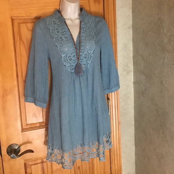 Miilla Clothing Tops - Miila Light Blue Lace , " Tapenga " Tunic 🌸🌷