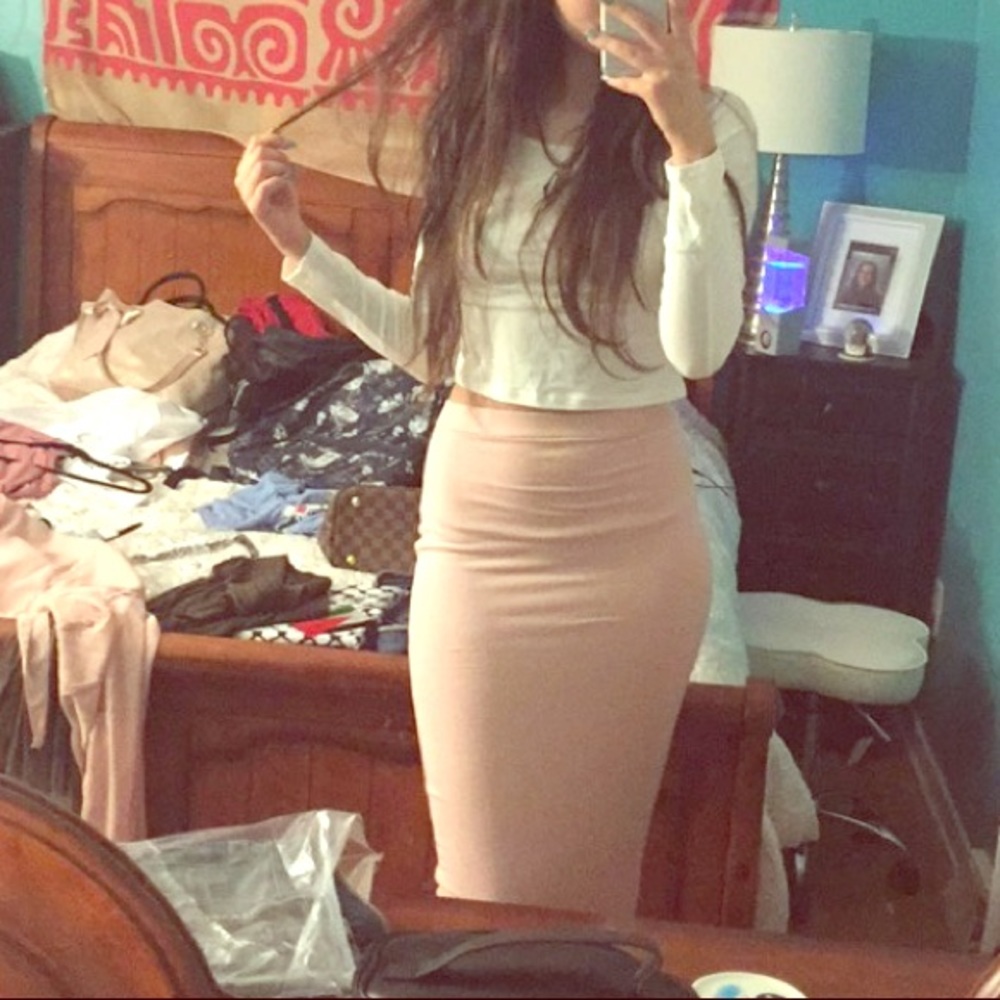White crop top