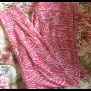 Tall & Curvy Pink and White Leggings