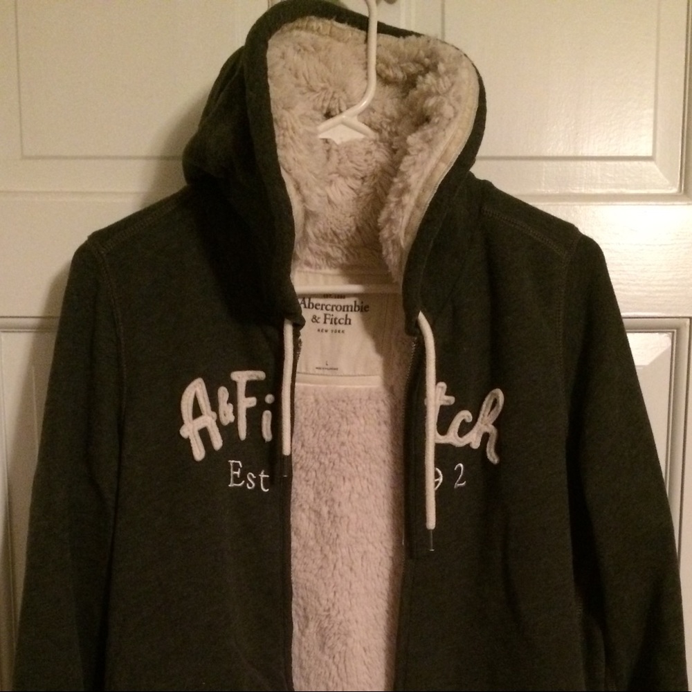 Abercrombie & Fitch sherpa lined zip hoodie