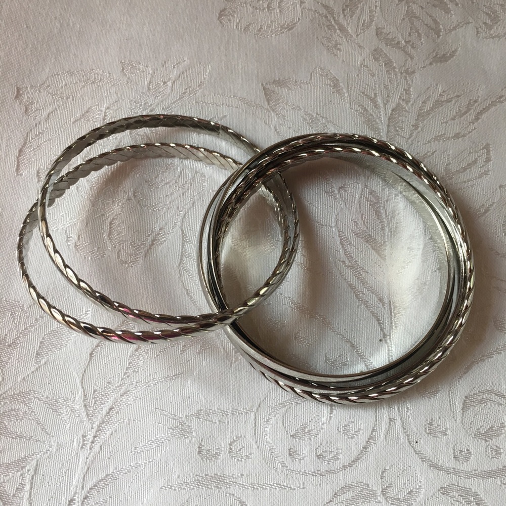 Bangle bracelet - Picture 2 of 2