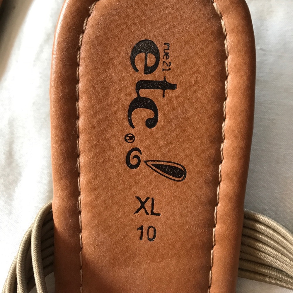 Sandals - Picture 2 of 3