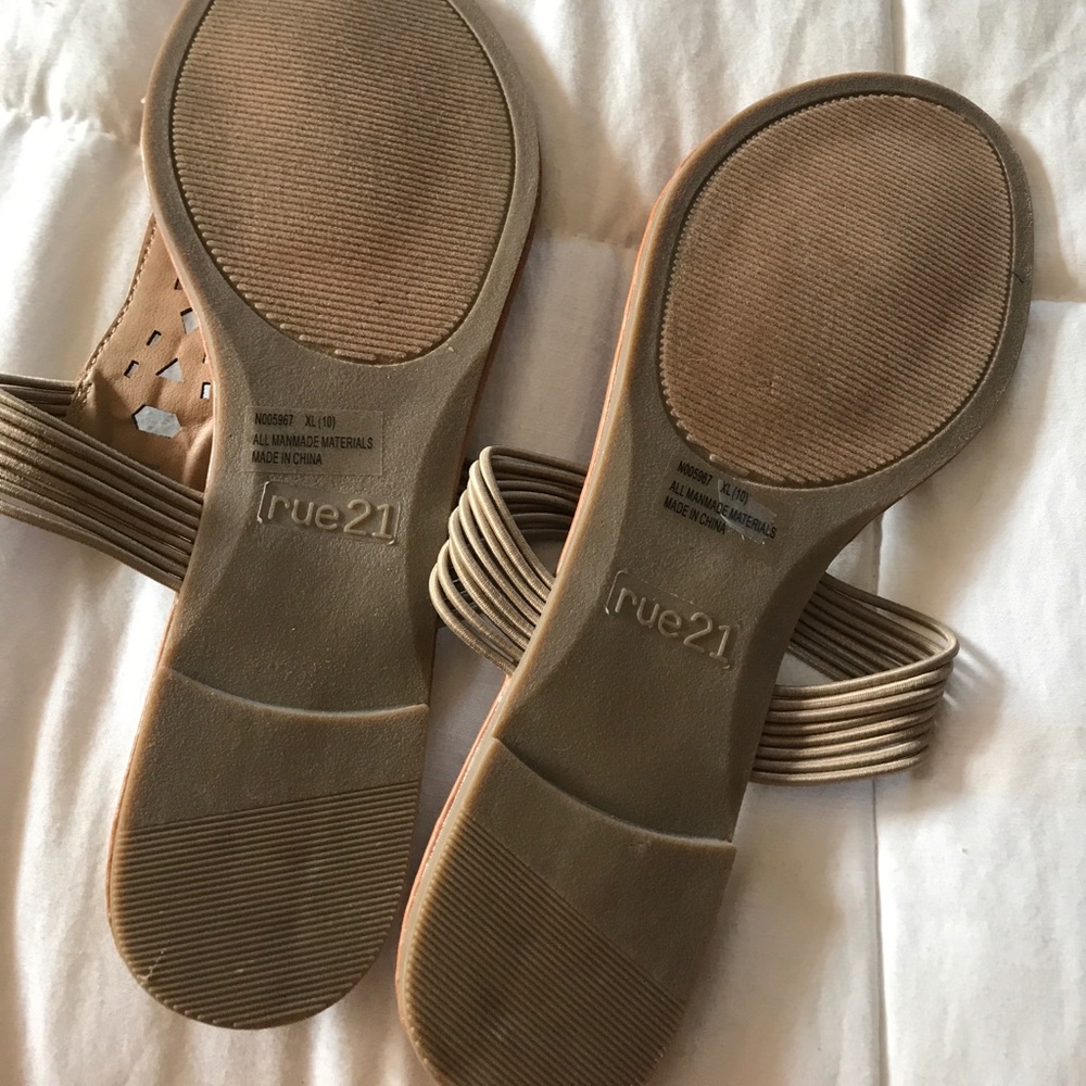 Sandals - Picture 3 of 3