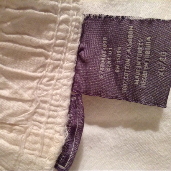 "SOLD" 100% Cotton by Laura Scott - Picture 3 of 3