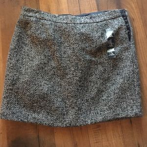 Never worn before gap skirt