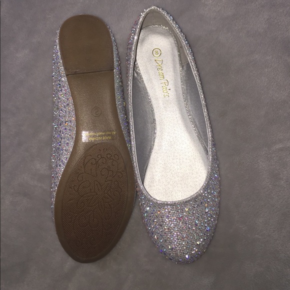 Flats - Picture 3 of 3