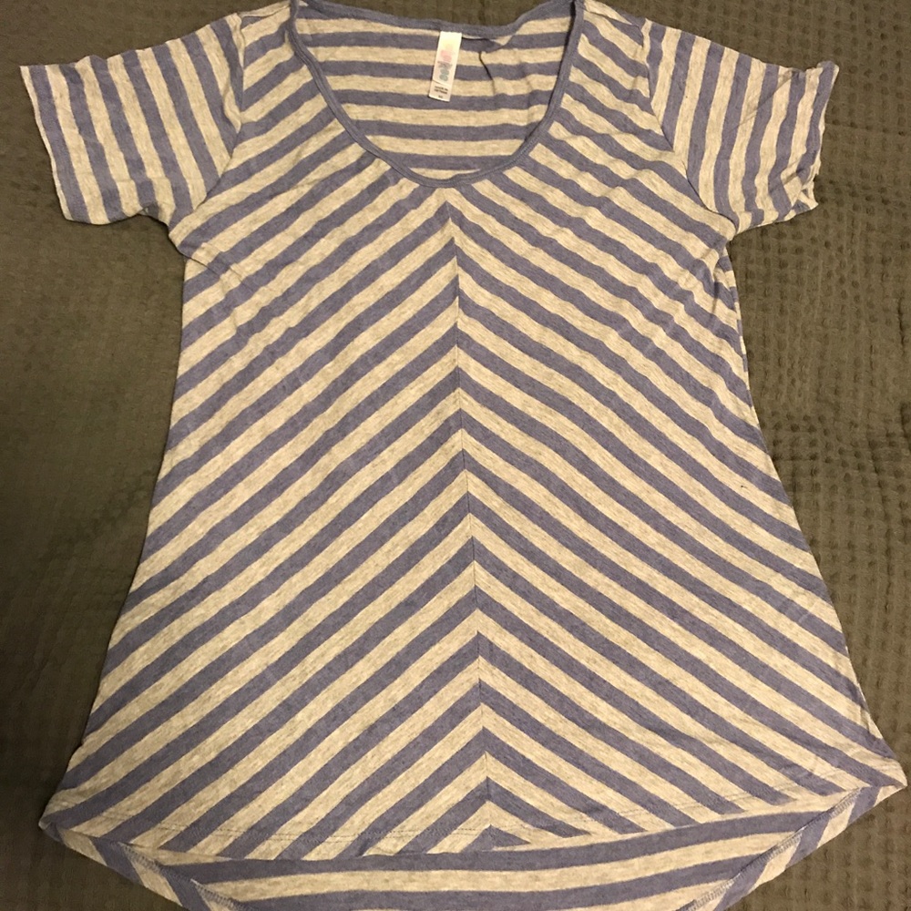 LuLaRoe Classic tee