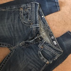 Miss Me jeans. Skinny cut. Back pocket detail.