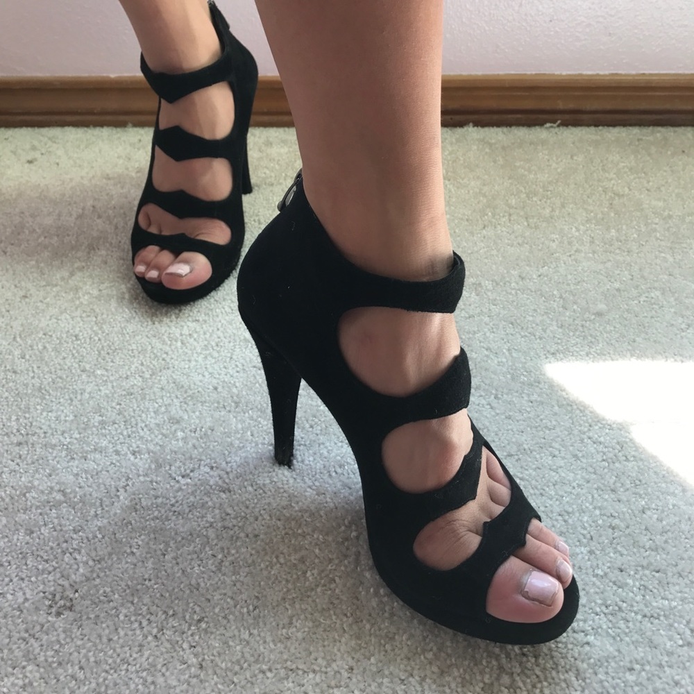Black Via Spiga Strappy heels