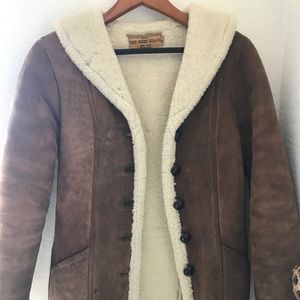 PERFECT VINTAGE SHEEPSKIN COAT