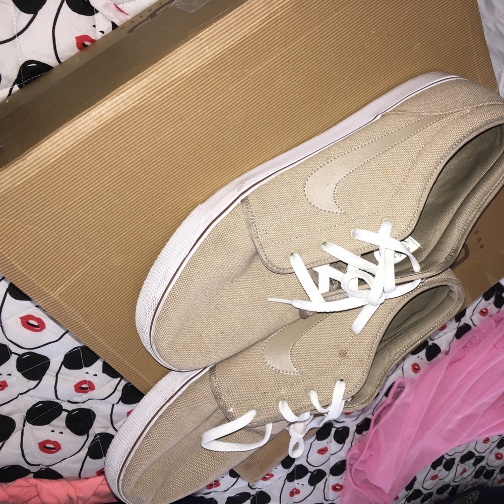 Nike shoes