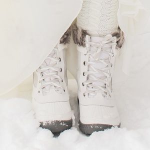 Mossimo White Boots