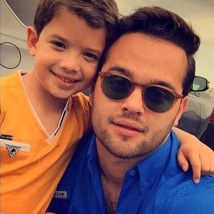 Meet your Posher, Claudio