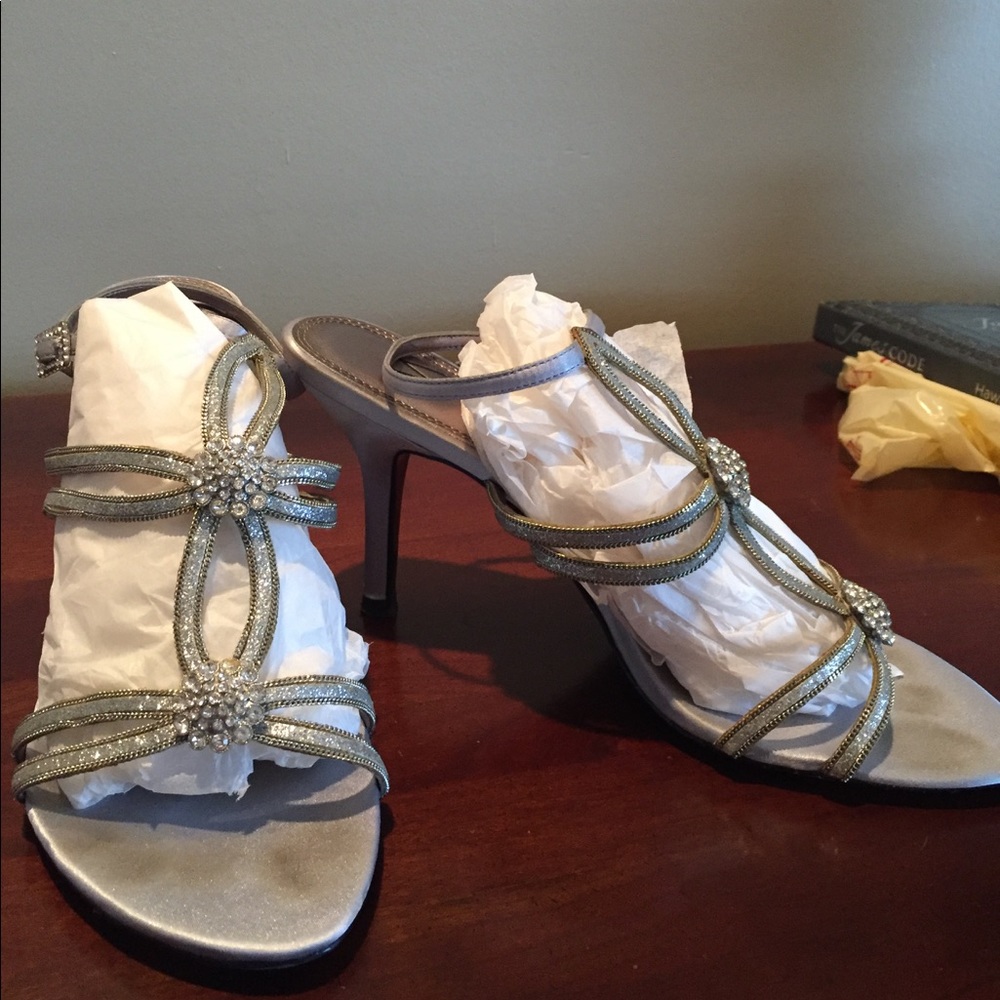 Dress//Prom//Cocktail Shoes•Heels