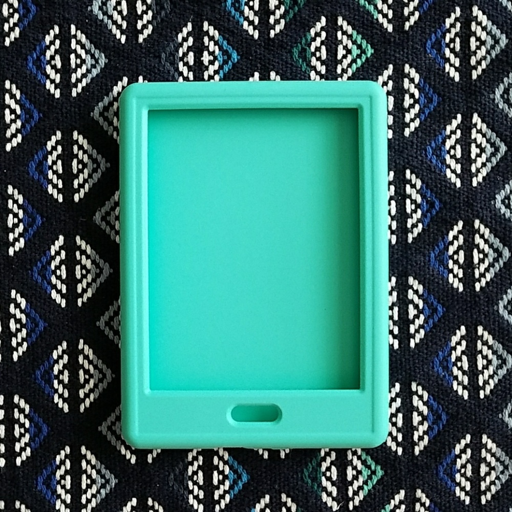 Kindle (8th Generation) Silicone Cover