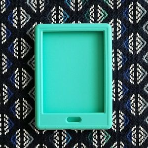 Kindle (8th Generation) Silicone Cover