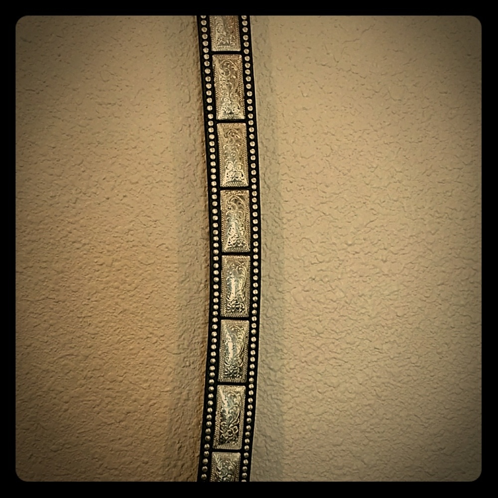 Silver accent western belt
