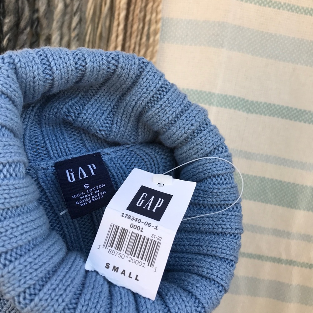 🦄GAP turtleneck🦄 - Picture 6 of 7