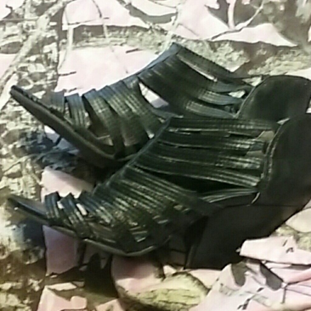 Black heel