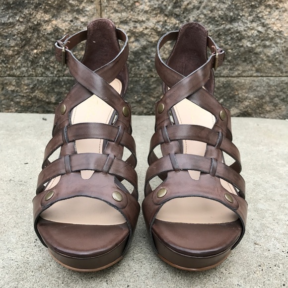 ❌ SOLD - Marc Fisher Platform Sandals - Picture 2 of 5