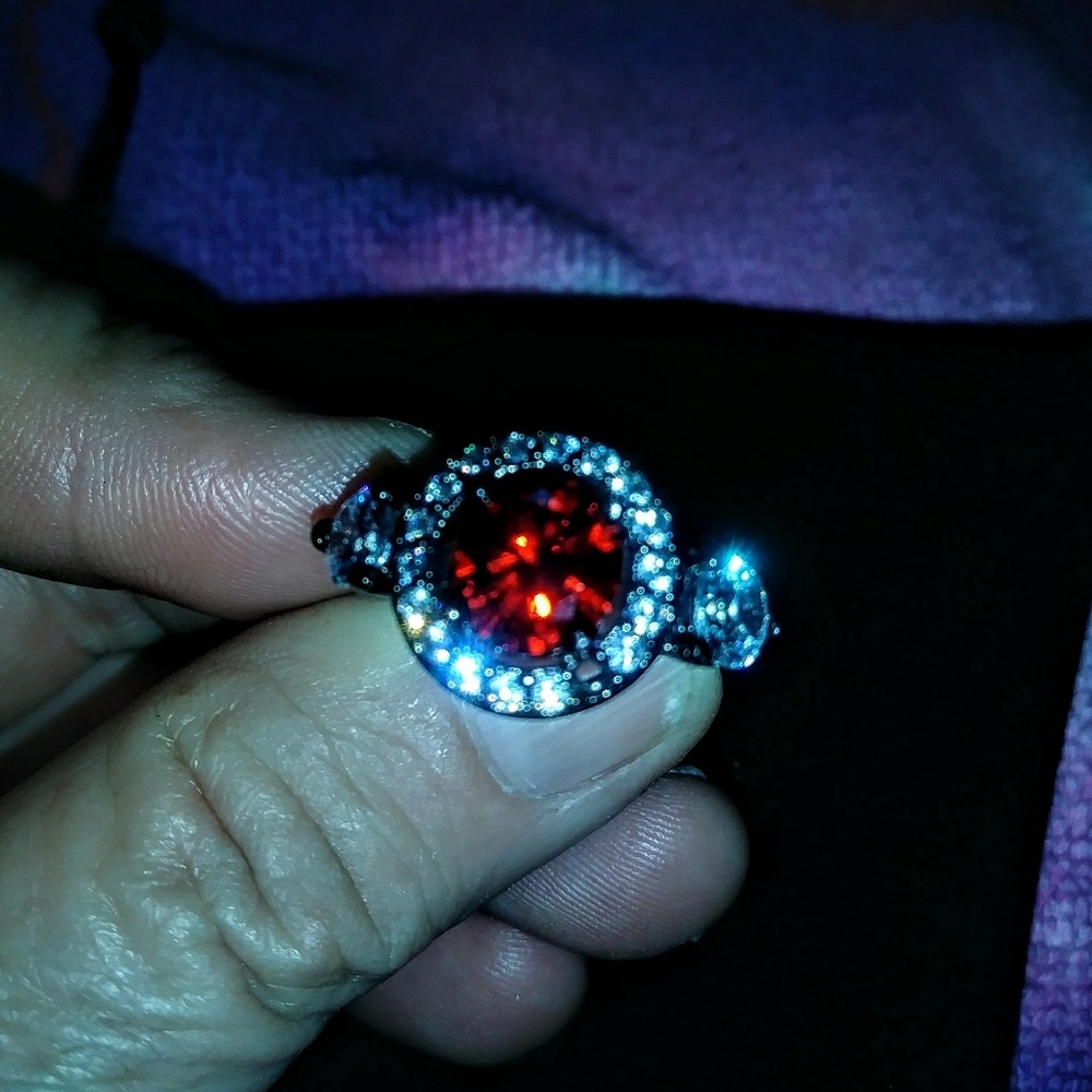 Ring - Picture 2 of 4