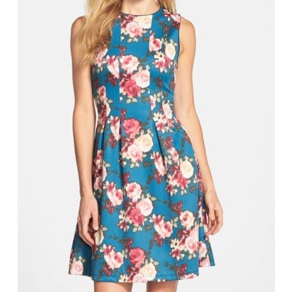 Kut from the Kloth Dresses & Skirts - Kut from Kloth Floral Print Scuba Dress