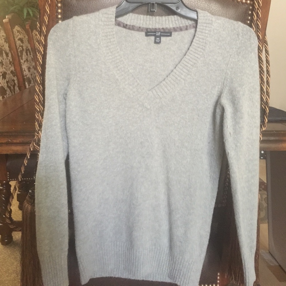 Gap Sweater