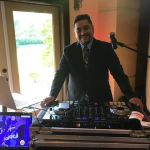 Meet your Posher, Anderson