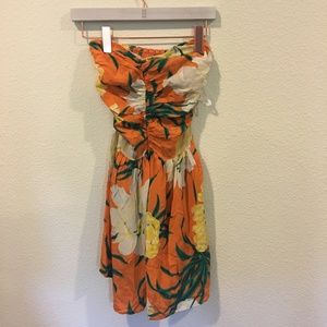 Tucker Dresses - Tucker orange and white floral strapless dress Tucker Dresses - Tucker orange and white floral strapless dress