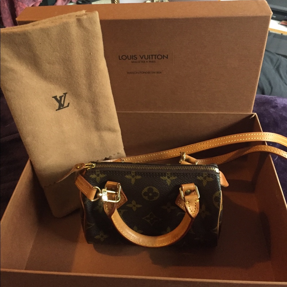 Authentic Louis Vuitton mini speedy.