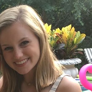 Meet your Posher, Carolyn