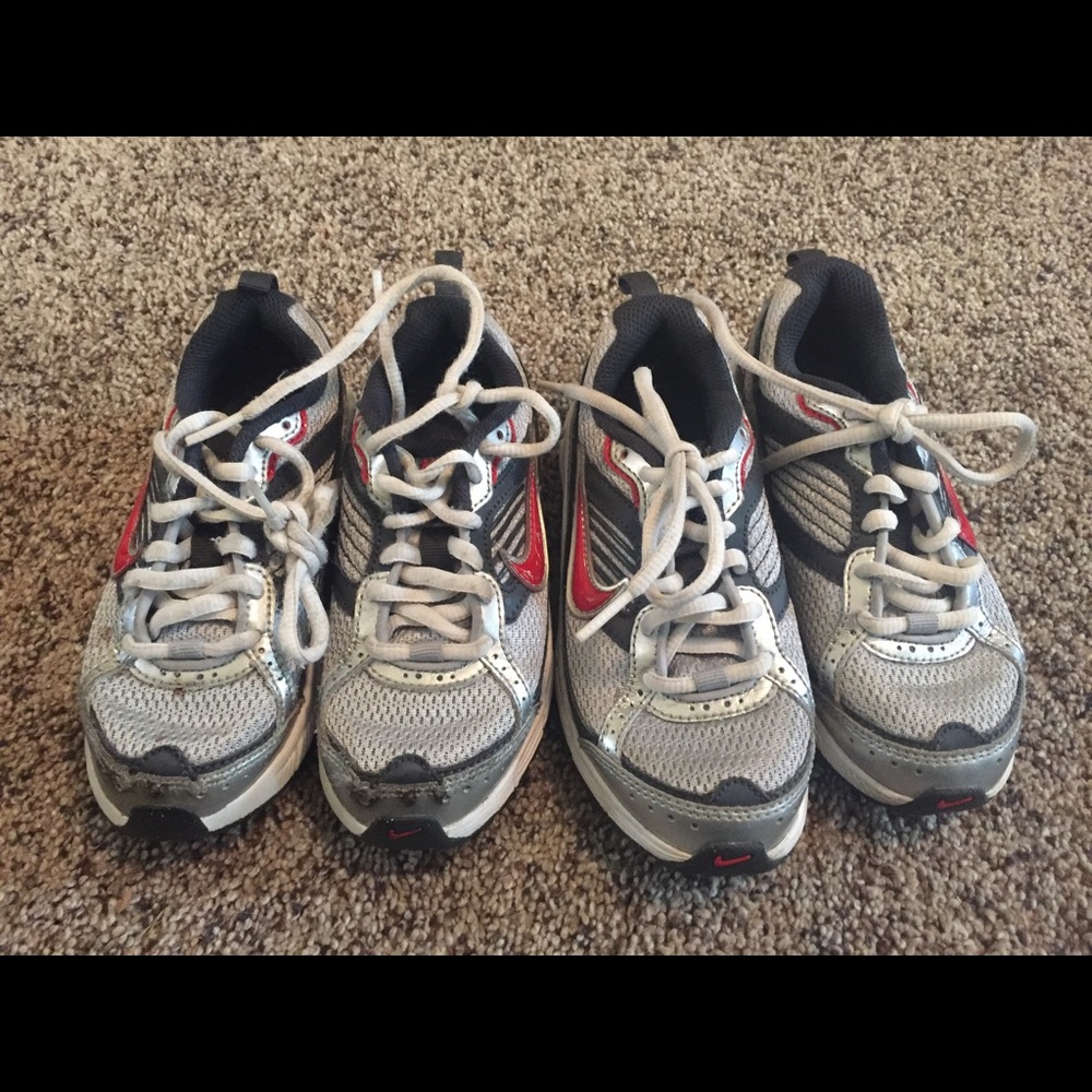 Lot of two Nike sneakers GUC & Play condition