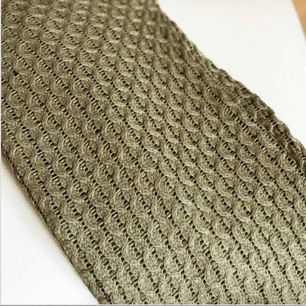📍LAST 1- Olive Sage Knitted Cardigan - Picture 3 of 3