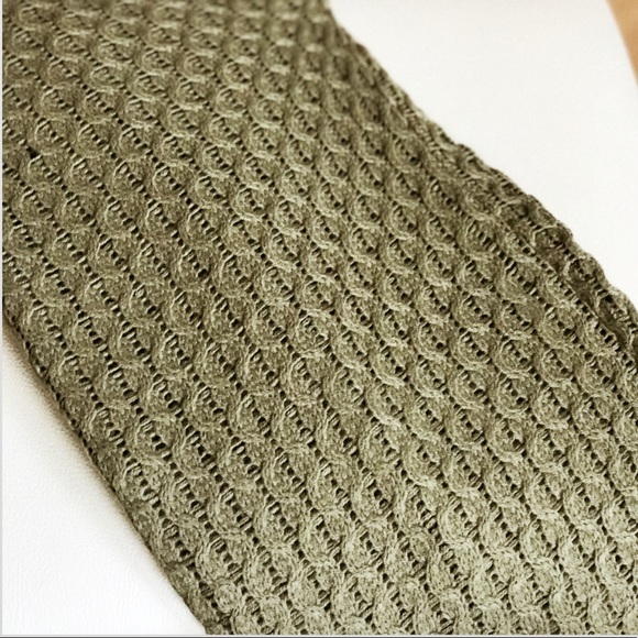 ๐LAST 1- Olive Sage Knitted Cardigan - Picture 3 of 3