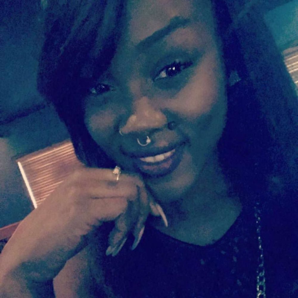 Meet your Posher, Fari