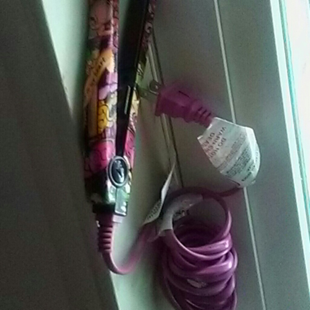 ed hardy straightener