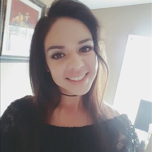 Meet your Posher, Claudia
