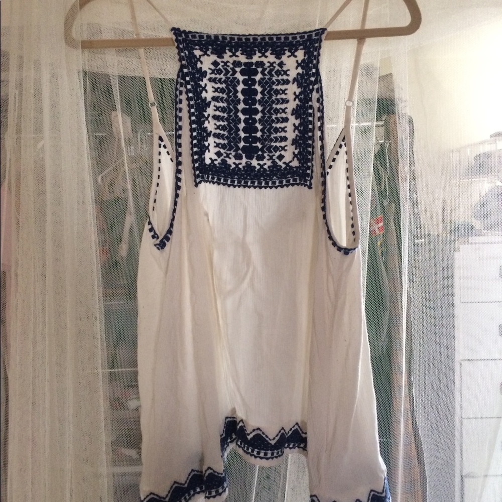 Loose backless blouse