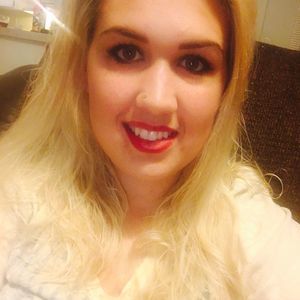 Meet your Posher, Emilia