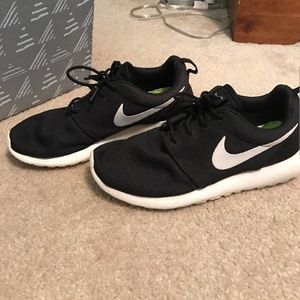 Black Nike Sneakers