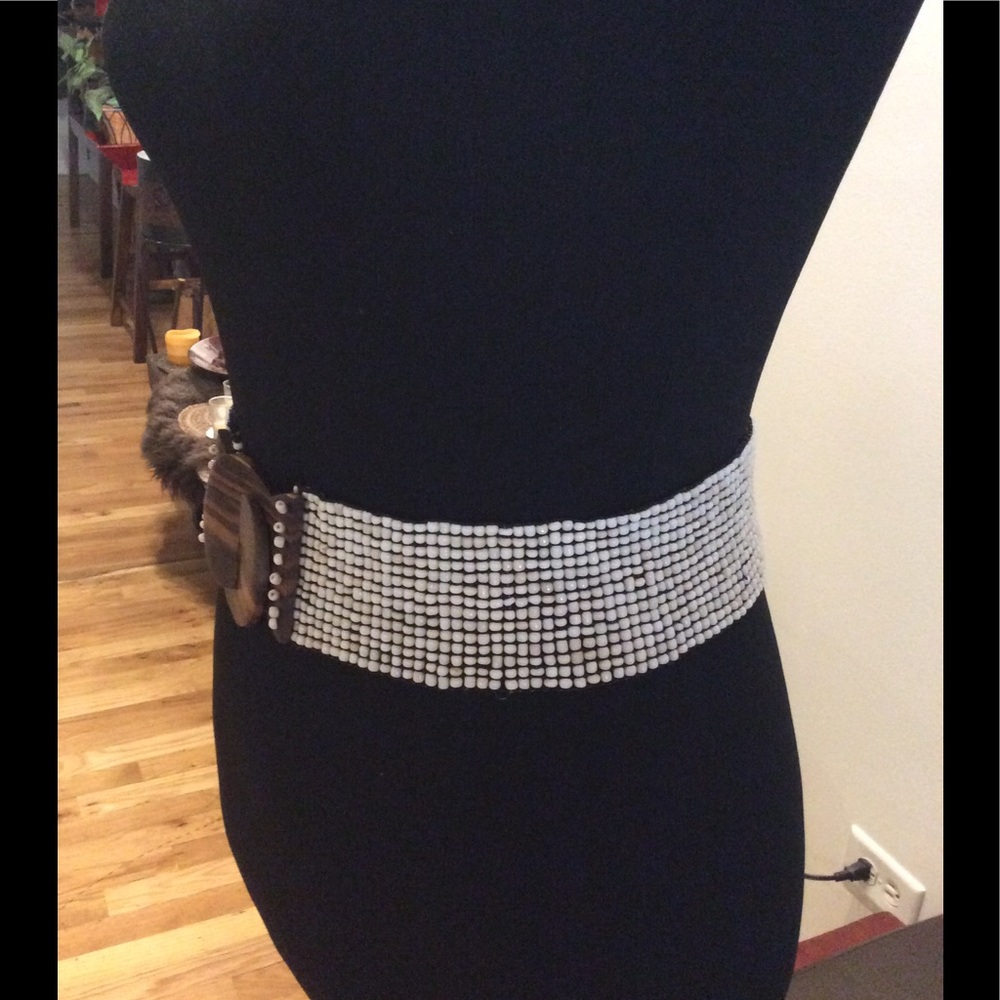 Beaded Belt with Polished Wood Hook Buckle - Picture 3 of 4