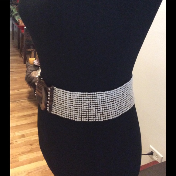 Beaded Belt with Polished Wood Hook Buckle - Picture 3 of 4